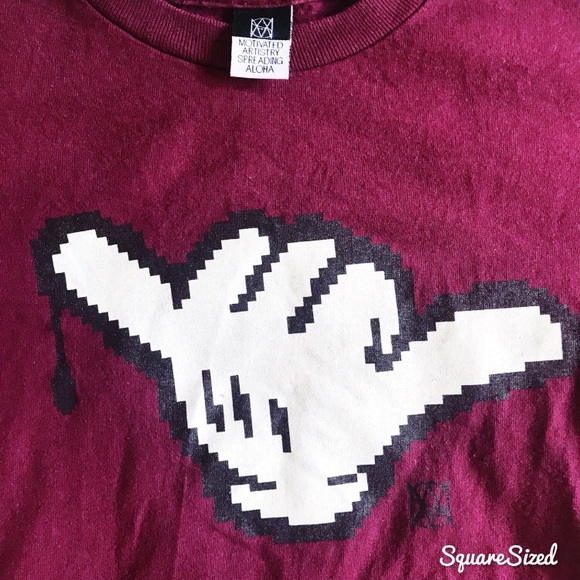 Micky Mouse Shaka Graphic Tee🤙🏽 - Picture 3 of 3